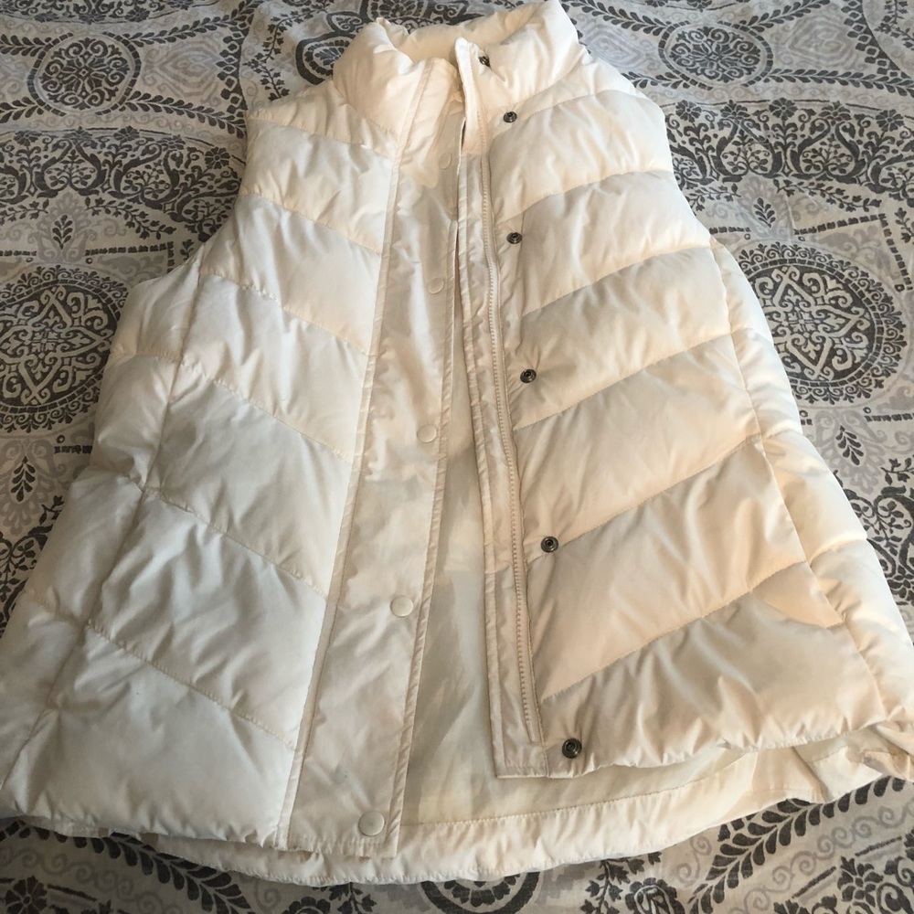 Cream Puffy Vest